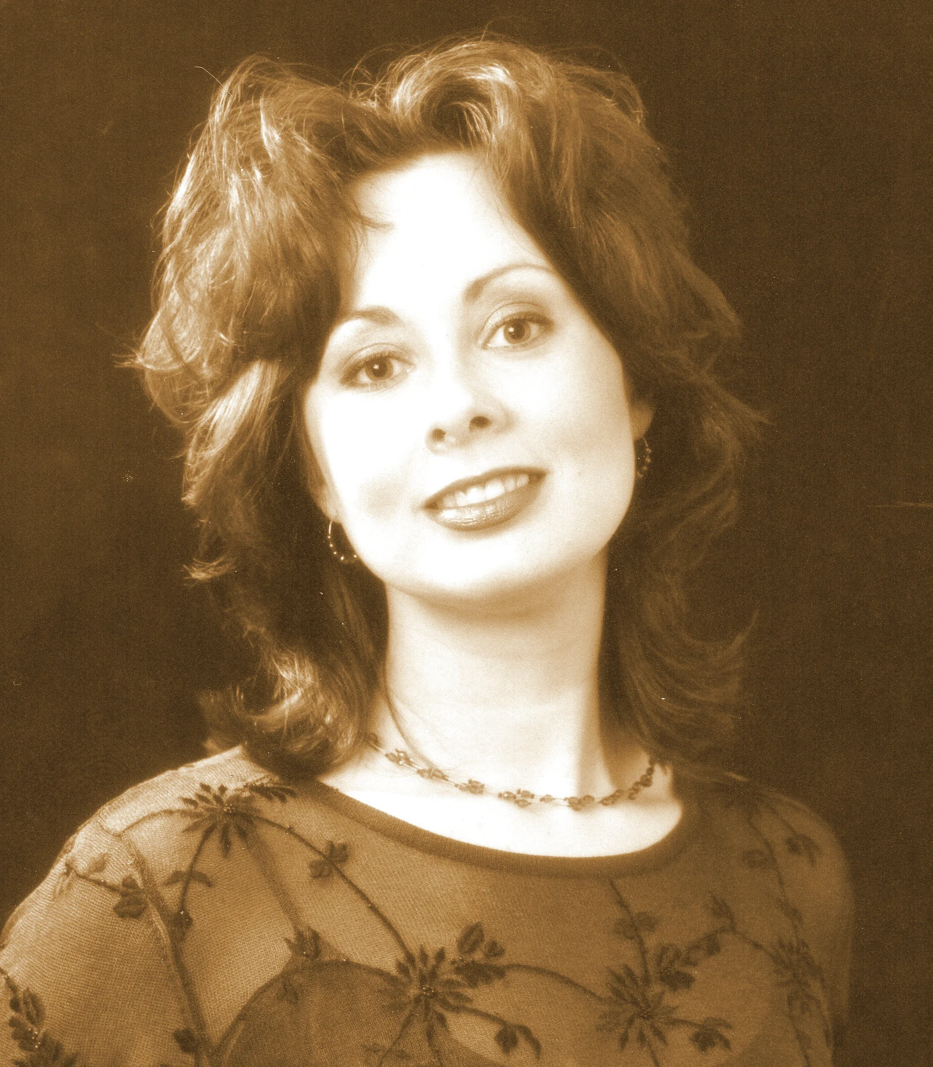 Lana Headshot modified.jpg