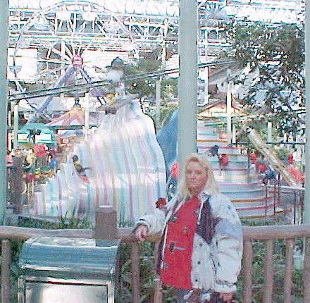Barbara in front of Snoopyland at Mall of America