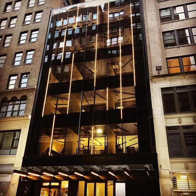 #44w37th #nycarchitecture #lightshow #allofthelights
