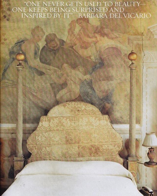 🖤this headboard is covered in strips of 16th century fabric