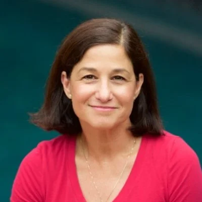 DENISE BENATAR DtP S17 FacilitatorDenise is a seasoned design thinking facilitator, attorney and alum of Stanford.