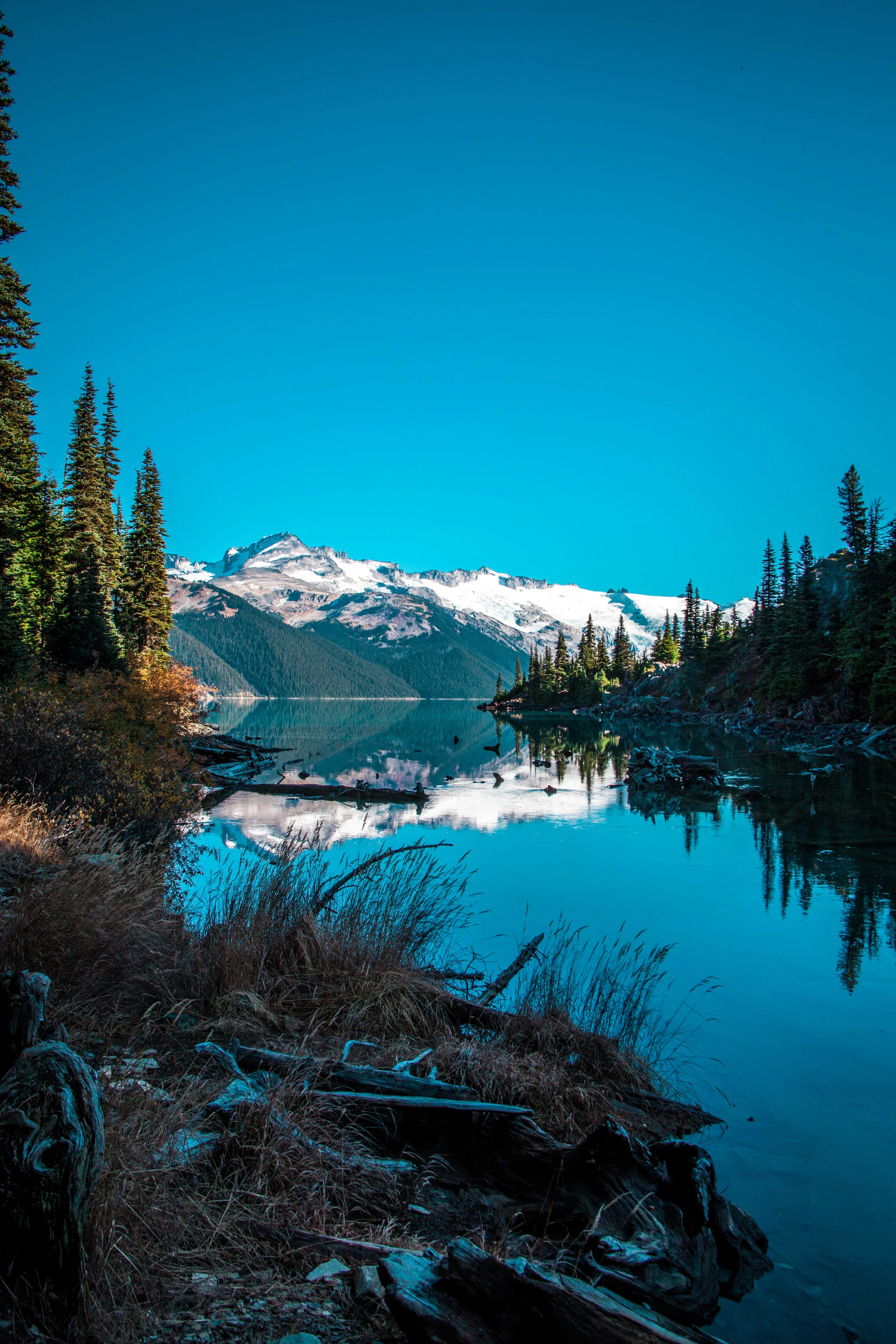 First view on to Garibaldi Lake