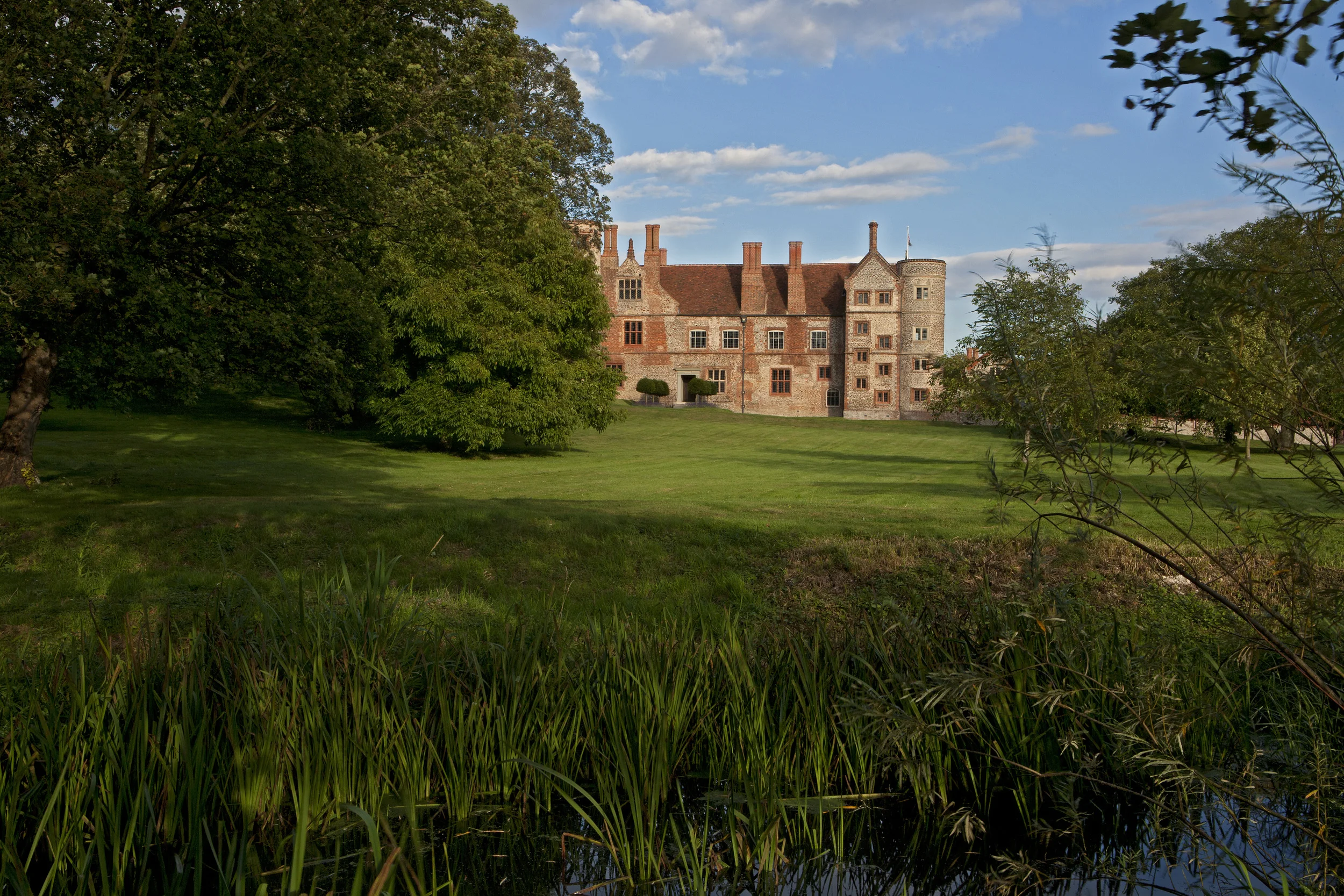 Elizabethan Manor House — Cowper Griffith Architects