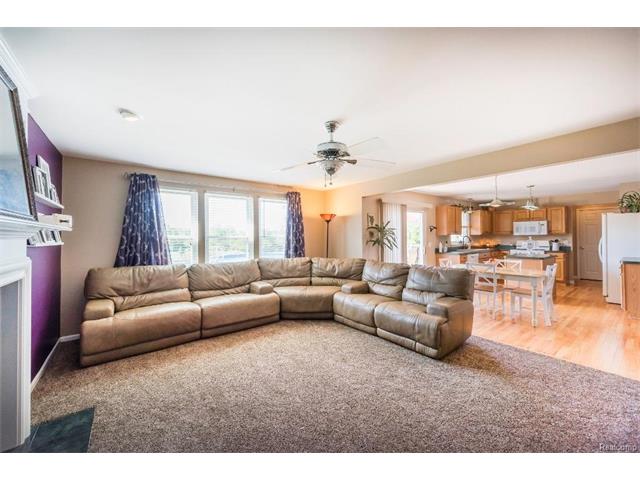 Family Room 3.jpeg