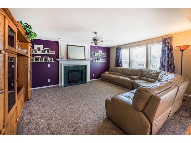 Family Room 4.jpeg