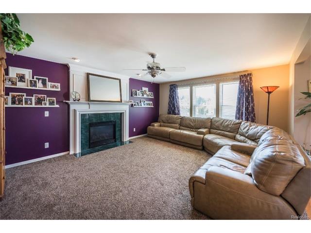 Family Room.jpeg