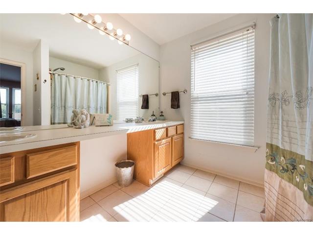 Master Bathroom 3.jpeg