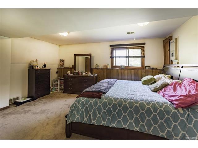 6520 CROFOOT Road, Iosco Twp 48843 - Master Bedroom