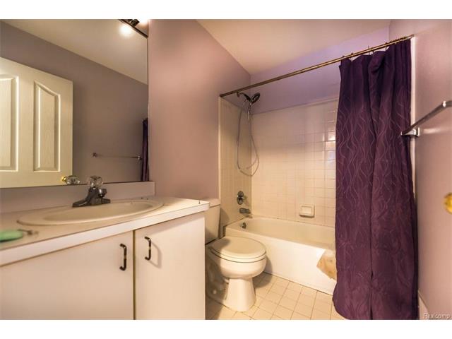 5397 Michael Drive, Ypsilanti Twp 48197 - Bathroom 3