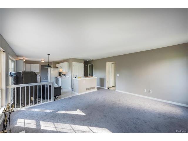 5397 Michael Drive, Ypsilanti Twp 48197 - Family Room 3