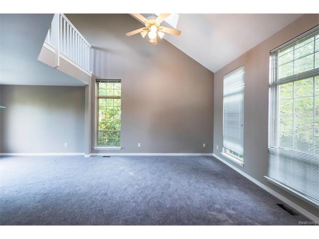 5397 Michael Drive, Ypsilanti Twp 48197 - Entry 2