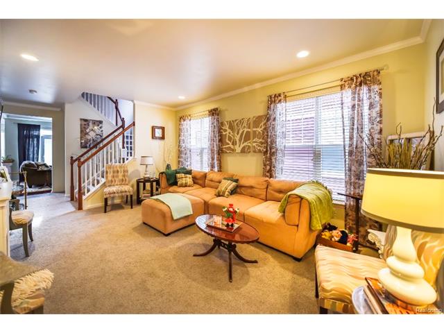 Living Room 2.jpeg