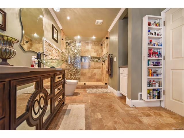 Master Bathroom 5.jpeg