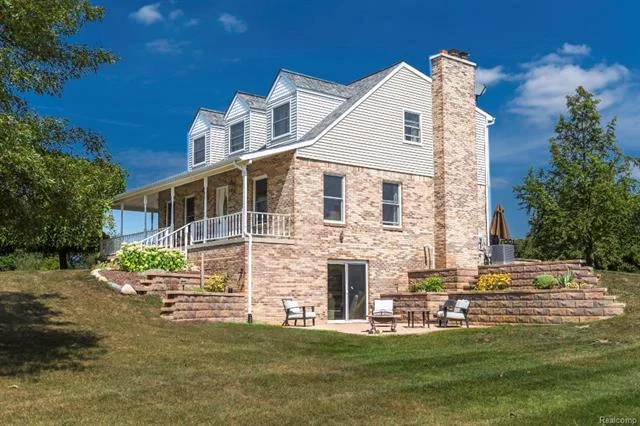 Front - 62800 HICKORY HILL Court, Lyon Twp 48178