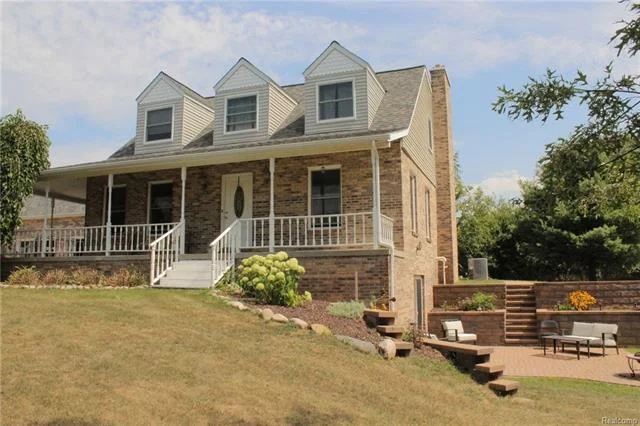 Front - 62800 HICKORY HILL Court, Lyon Twp 48178