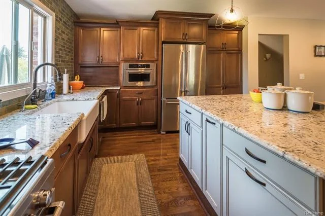 Kitchen - 62800 HICKORY HILL Court, Lyon Twp 48178