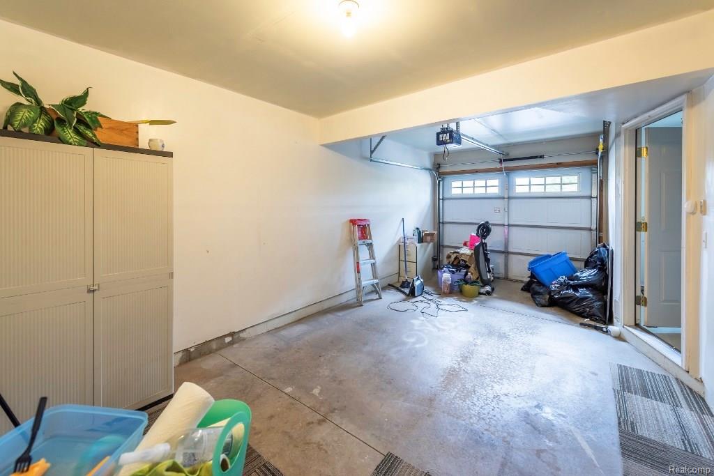 Garage.jpeg