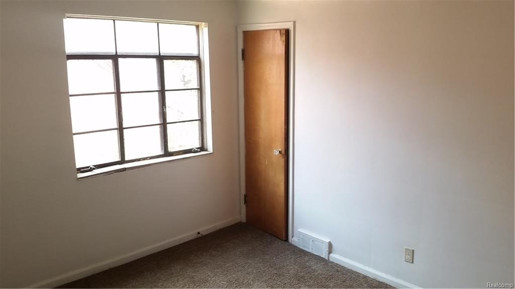 Bedroom 6.jpeg