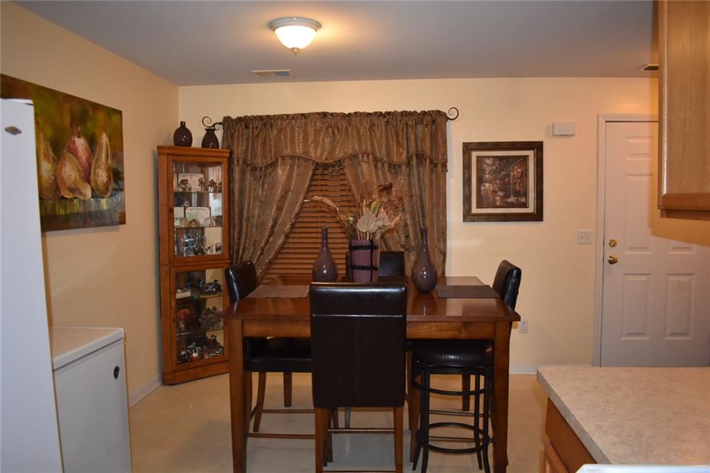 Dining Room .jpeg