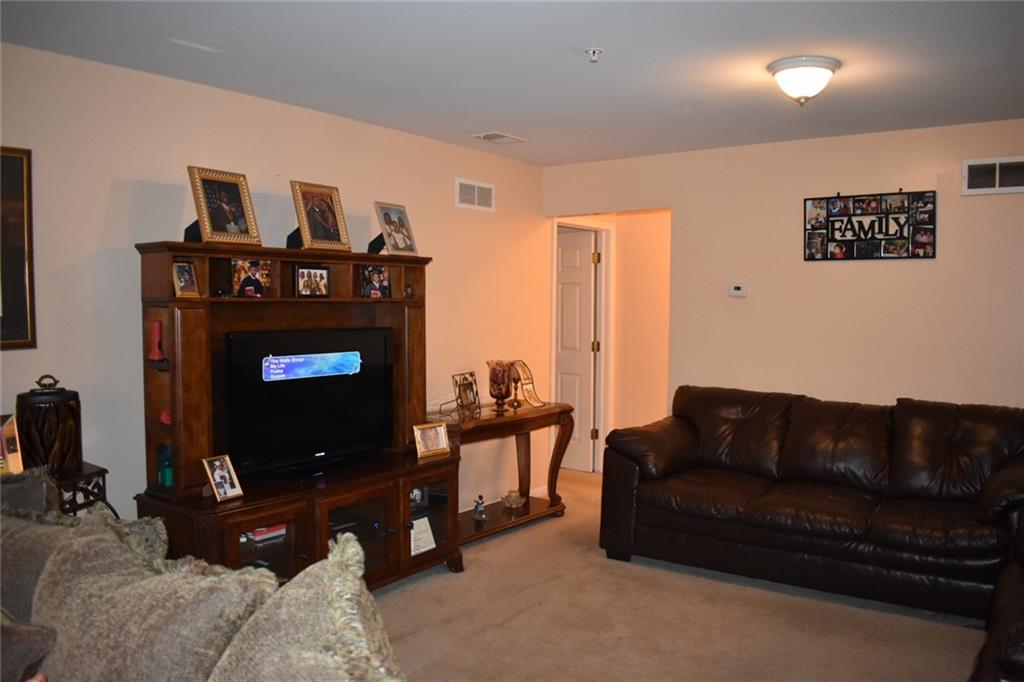 Family Room 4.jpeg
