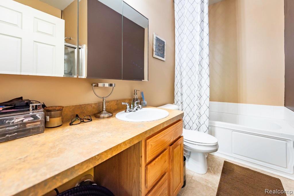 Master Bathroom.jpeg