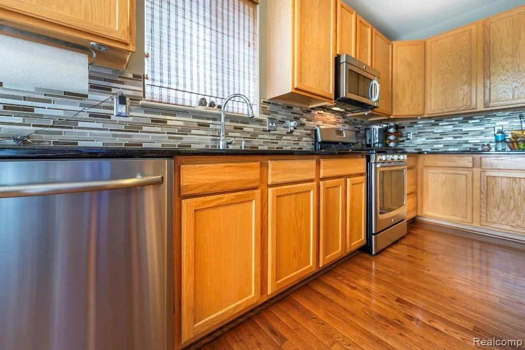 Condo in Ypsi For Sale - Hinton Real Estate Group