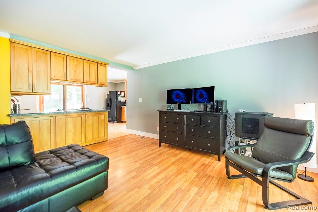 Family Room 2.jpeg