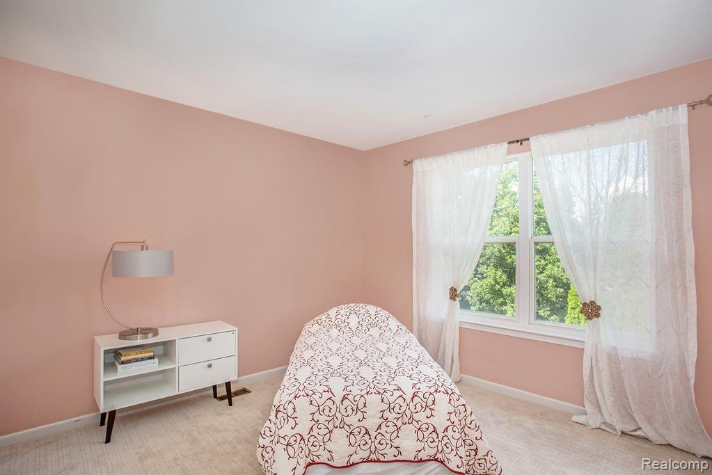 Bedroom 6.jpeg