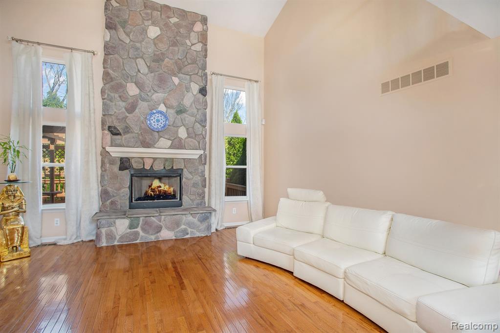 Family Room.jpeg