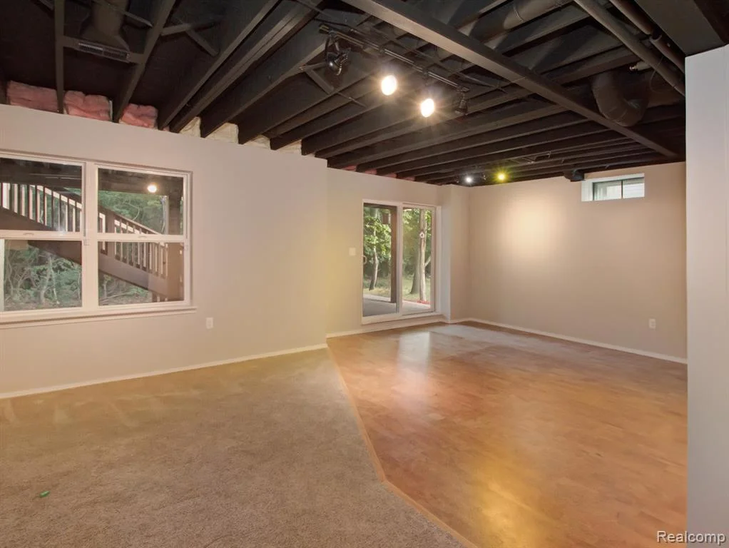 Finished Basement 3.jpeg