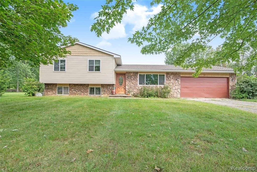 Homes FOR SALE in Superior Twp- Hinton Real Estate Group