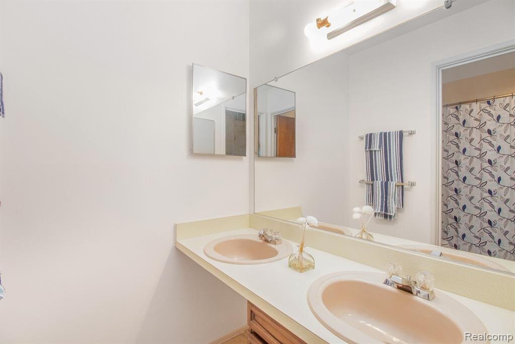 Bathroom.jpeg