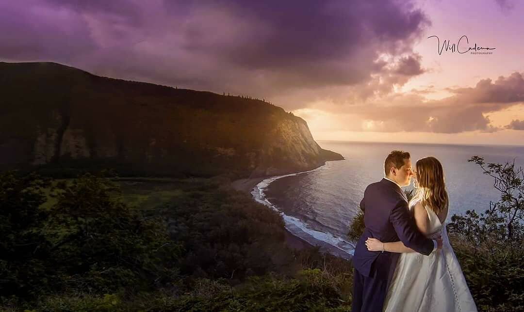 Want to wish&nbsp;@heyhelloashley&nbsp;&amp; @im.mr.boring Happy one year #wedding #Anniversary . (Big island, #Hawaii )
.
It was one of the most intimate, lay back weddings I done so far in my career... so much love... only thing that was missing wa