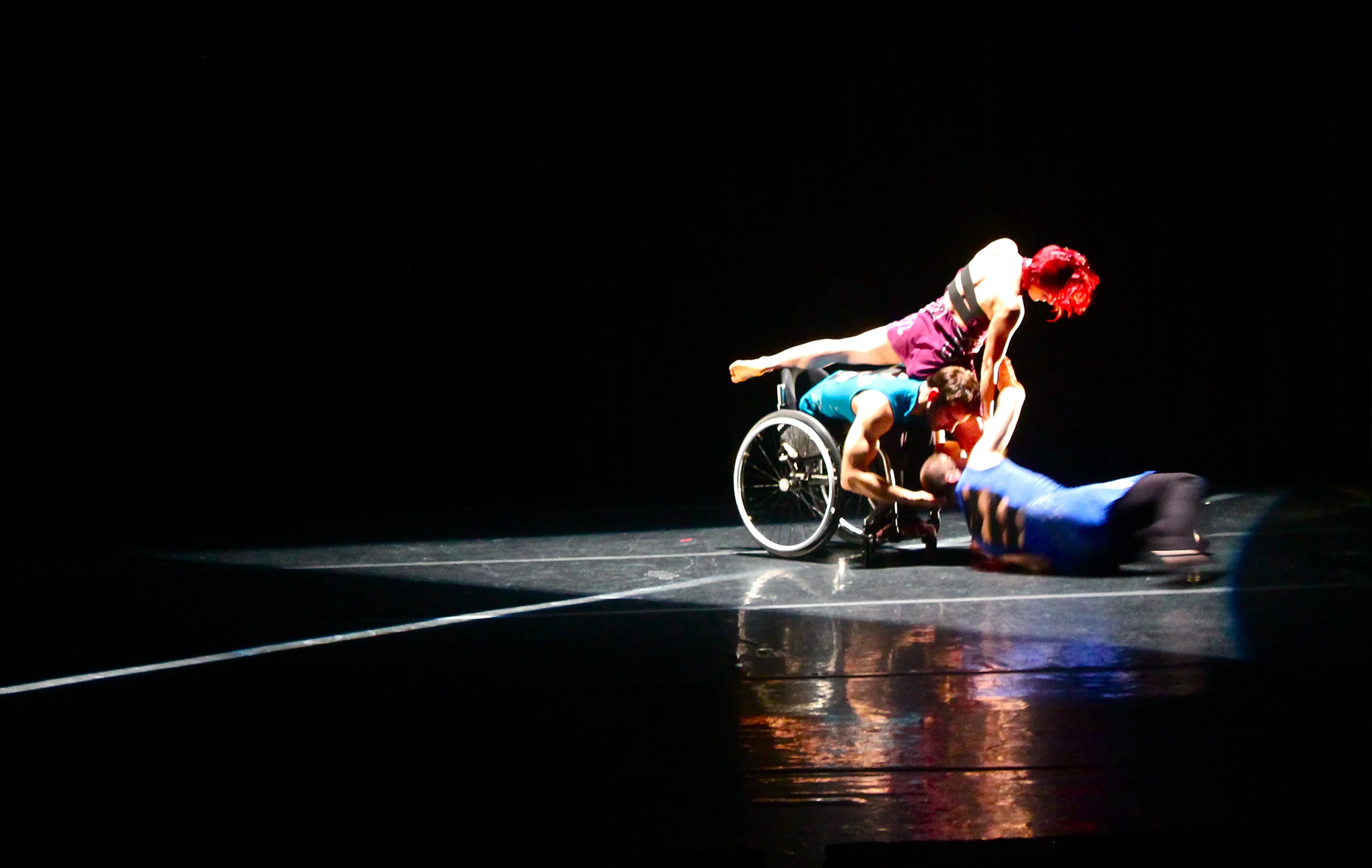 divide-axis-dance-company-allen-willner-lighting-3c.jpg