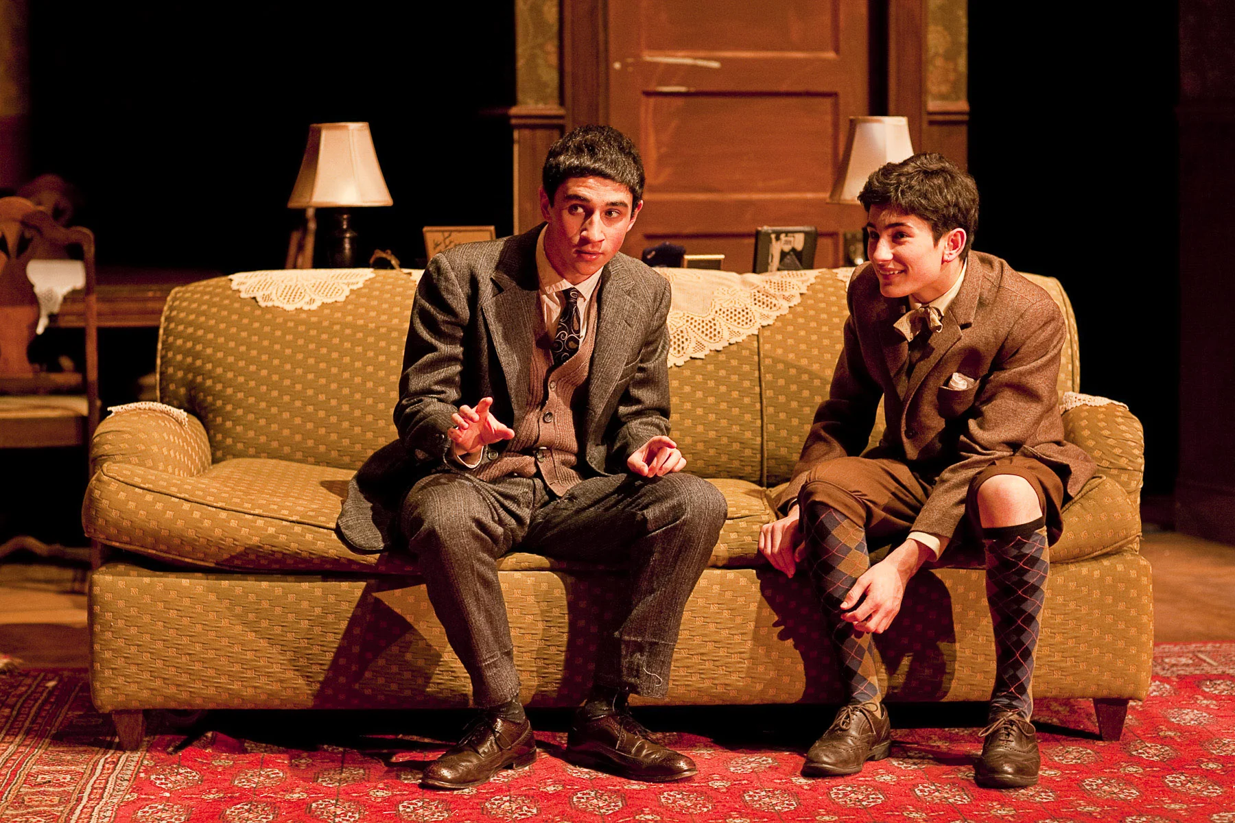 lost-in-yonkers-nancy-carlin-allen-willner-lighting-boys-on-couch.jpg