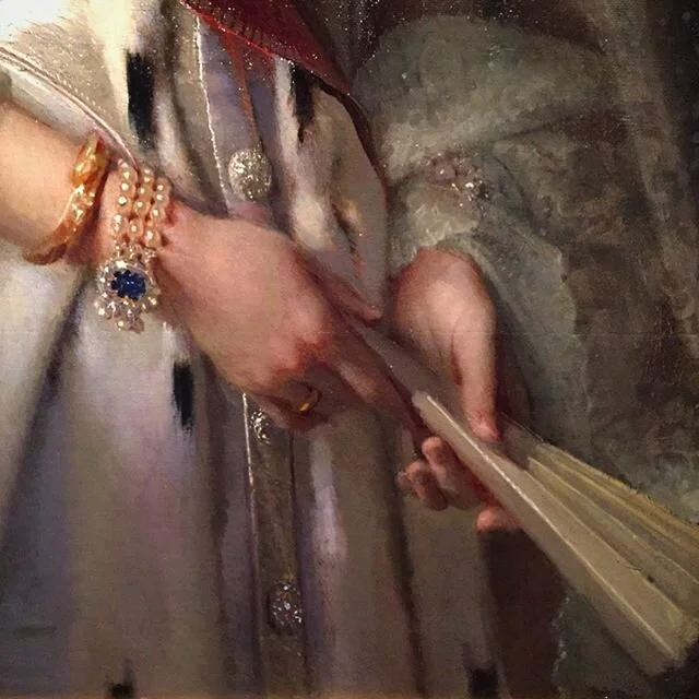 Visited the Jewels! exhibit at the Hermitage Amsterdam and enjoyed all the beautiful jewelry as well as portraits and ball gowns. The interpretation was great, lots of secret messages going on. @caroletanenbaum and @eve.townsend would appreciate the 