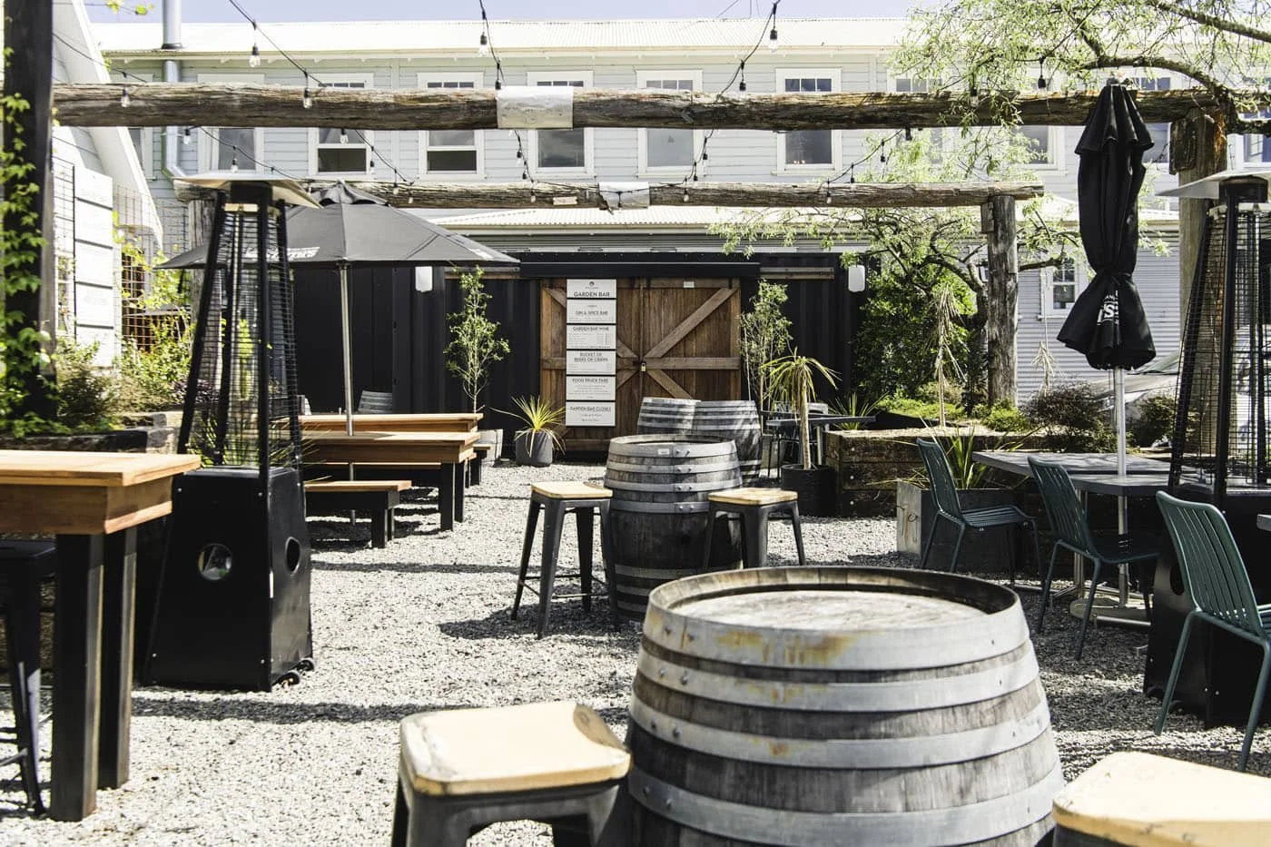 Garden Bar — The White Swan