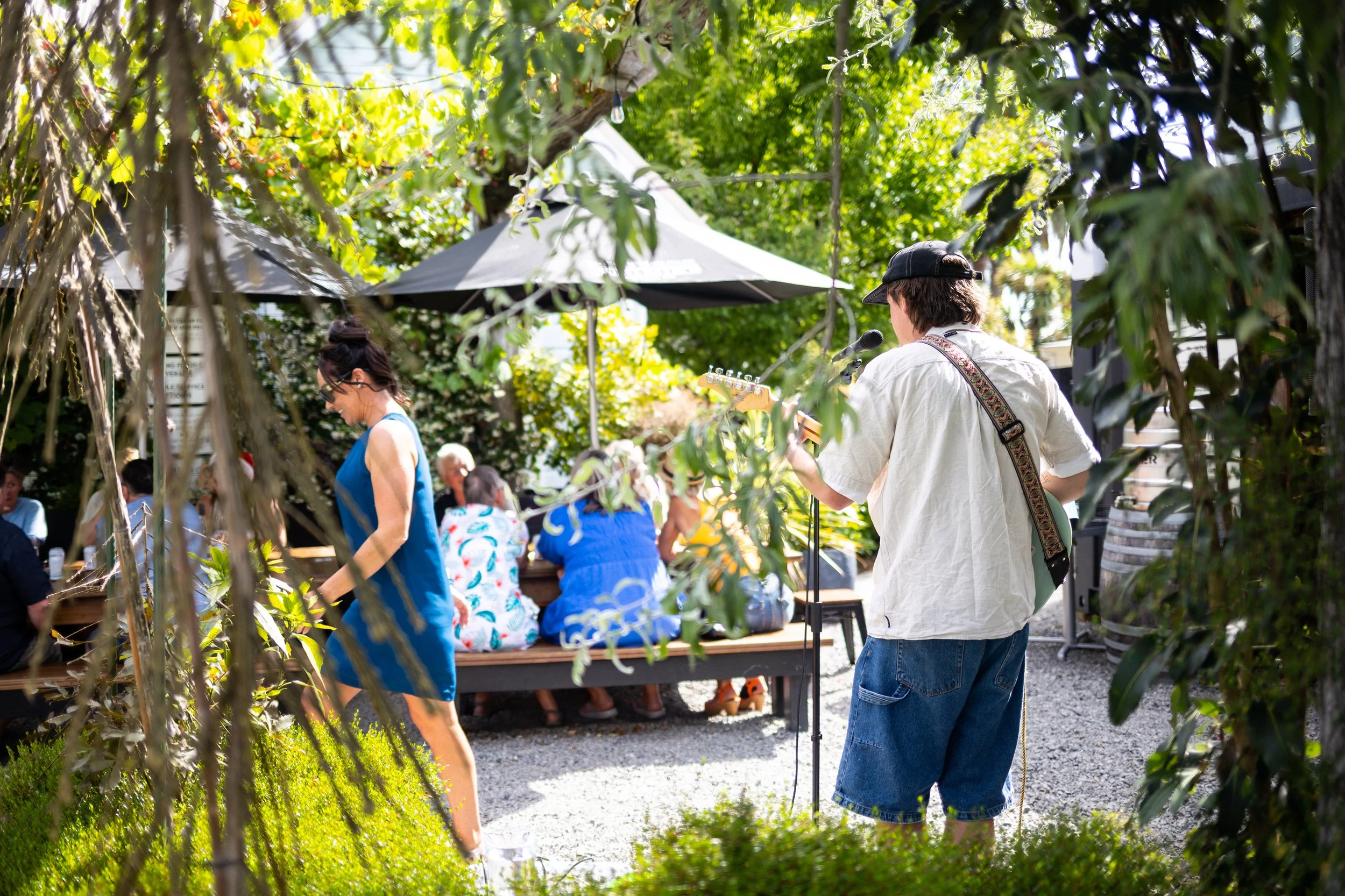 GARDEN BAR LIVE MUSIC - WILL PRIOR 