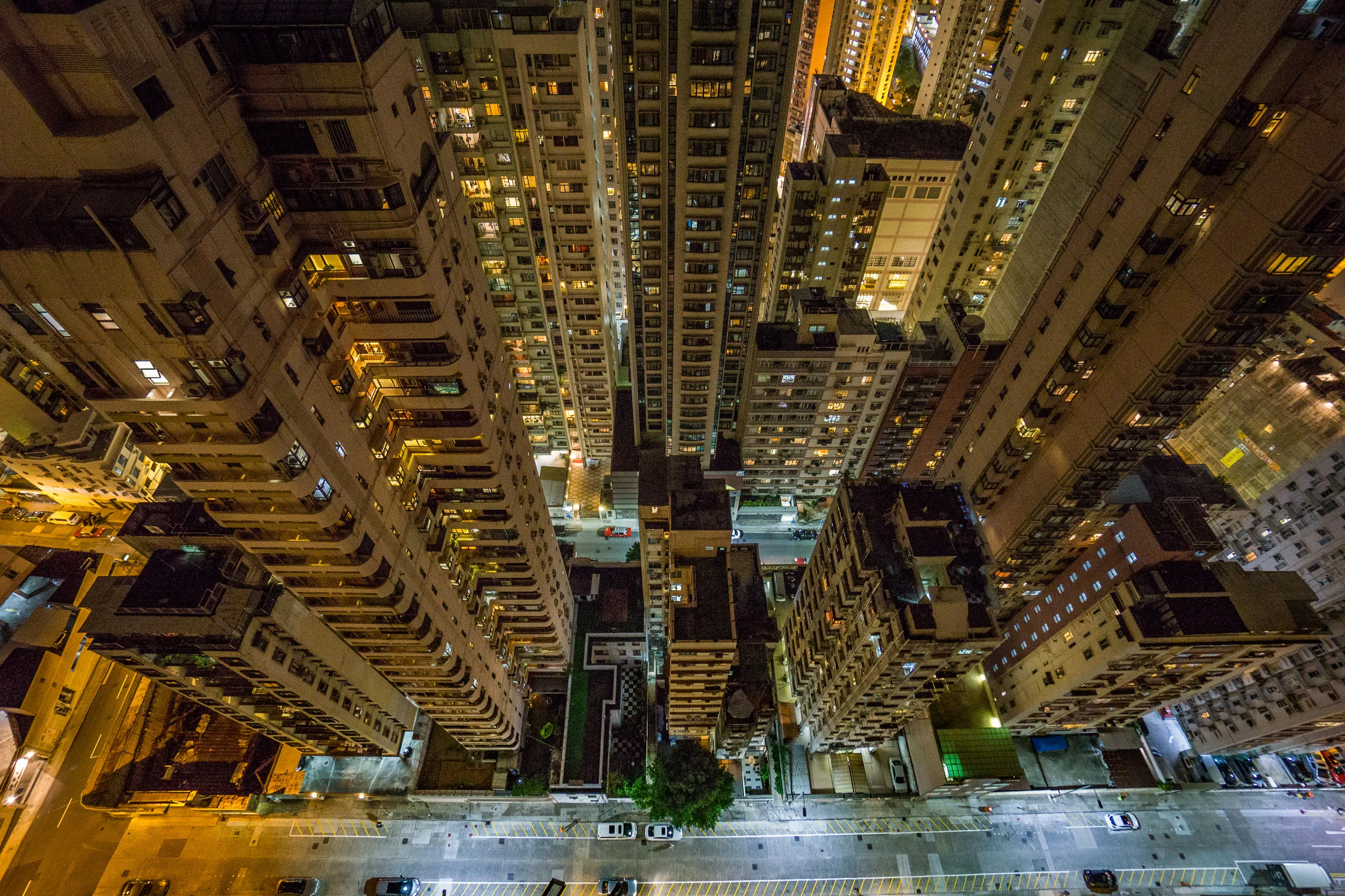 Hong Kong - A Blur of Bright Lights and Dim Sum