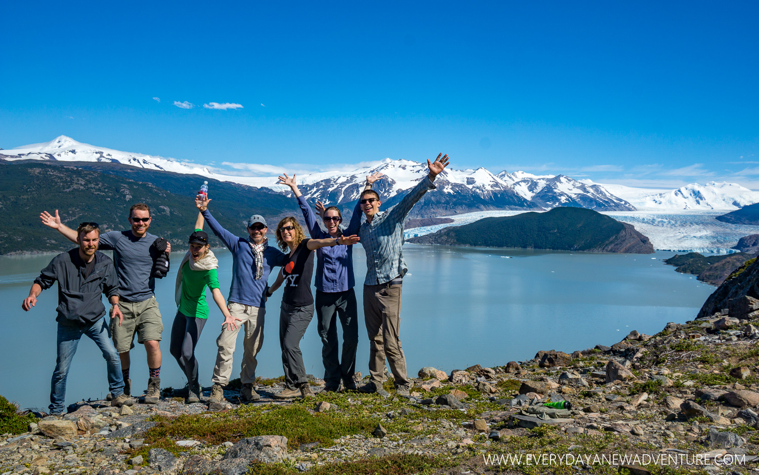 Our hiking troop - Jonathan, Gordon, Tessa, Andrew, Fleur, and us!