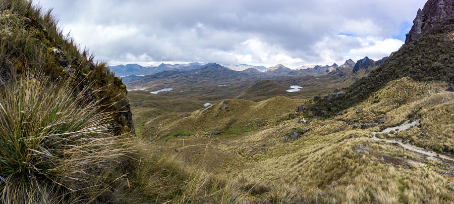 Cajas from the Hill