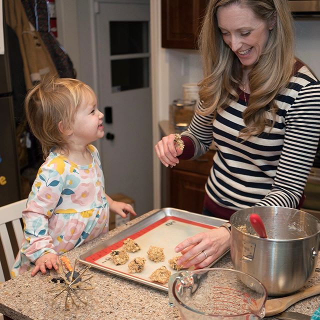 My favorite sous chef and I baked some oatmeal raisin cookies this weekend! She taste-tested most ingredients to ensure quality control. #adrienneabby