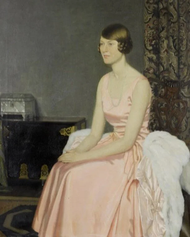 Portrait of Miss Joy Lyon, c. 1930, Leonard Campbell Taylor⠀⠀⠀⠀⠀⠀⠀⠀⠀
⠀⠀⠀⠀⠀⠀⠀⠀⠀
#hairhistory #hairstyle #vintagehair #arthistory #thehairhistorian #LeonardCampbellTaylor