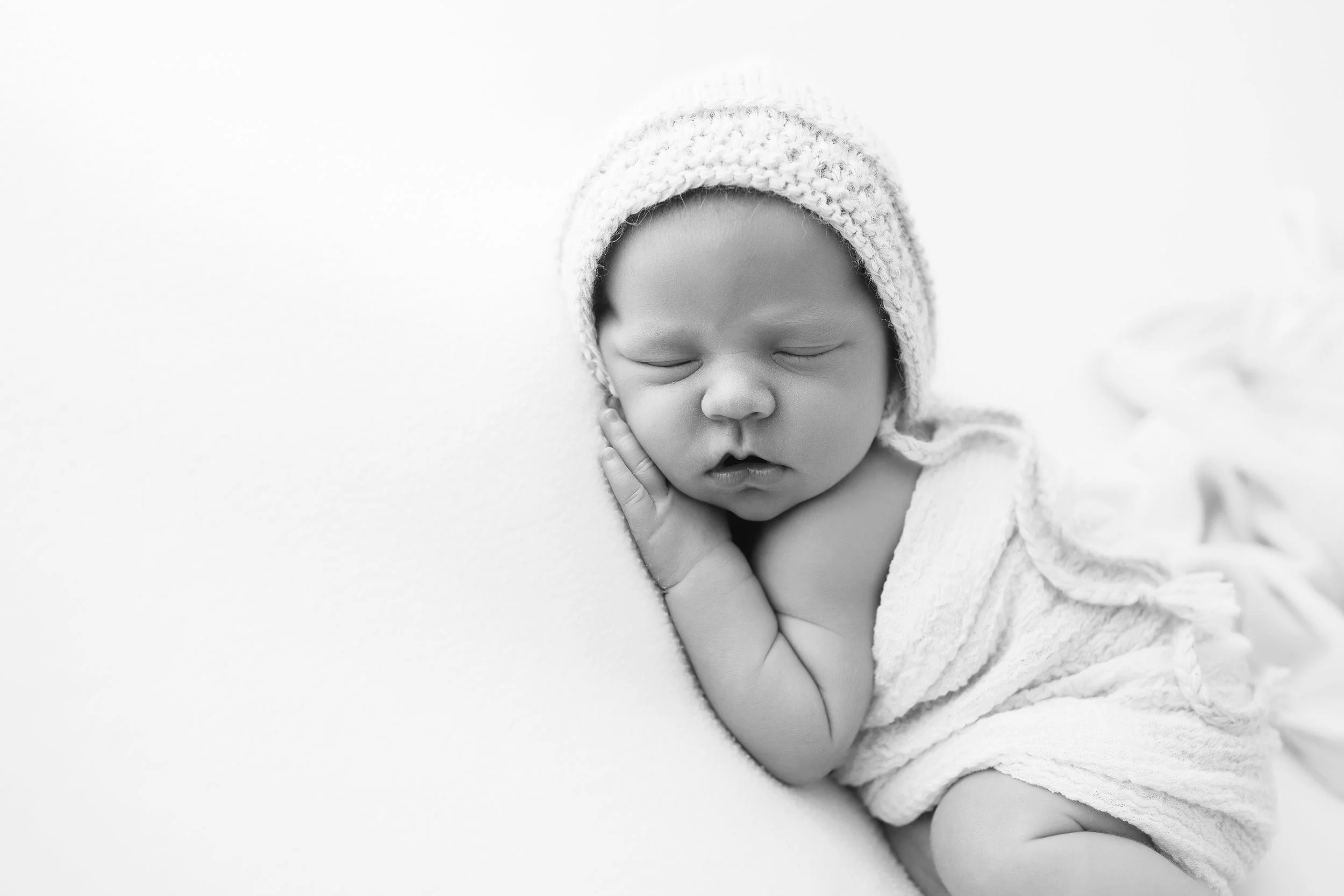 7Y1B5533bw.jpg