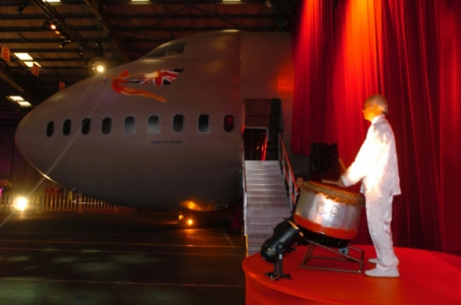 plane-entry-side.jpg