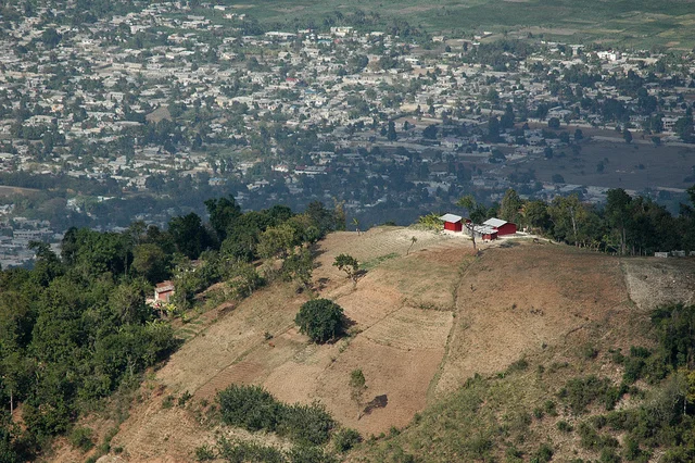 web.pics.haiti.009.jpg