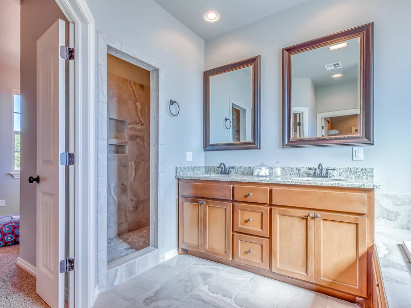 38906 Collina Dr-13.jpg
