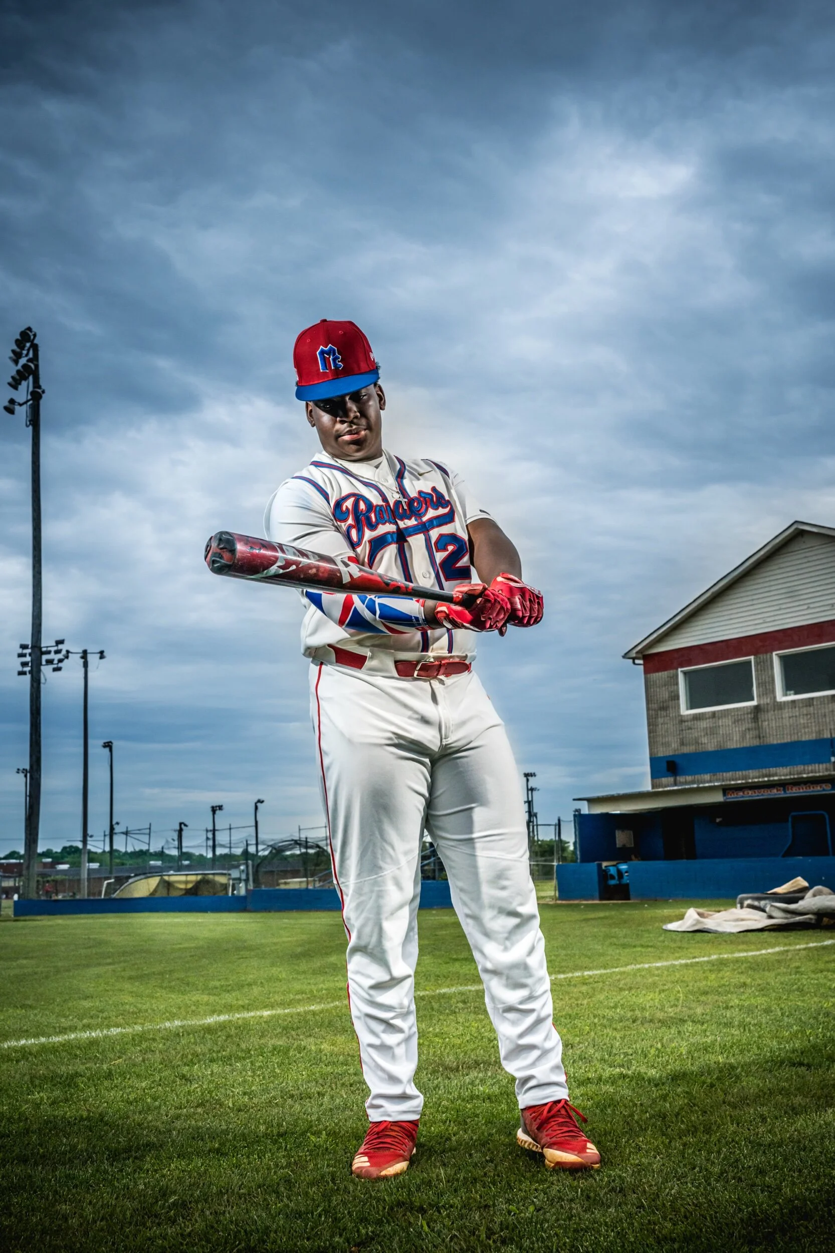 cedric baseball senior shots-21.jpeg