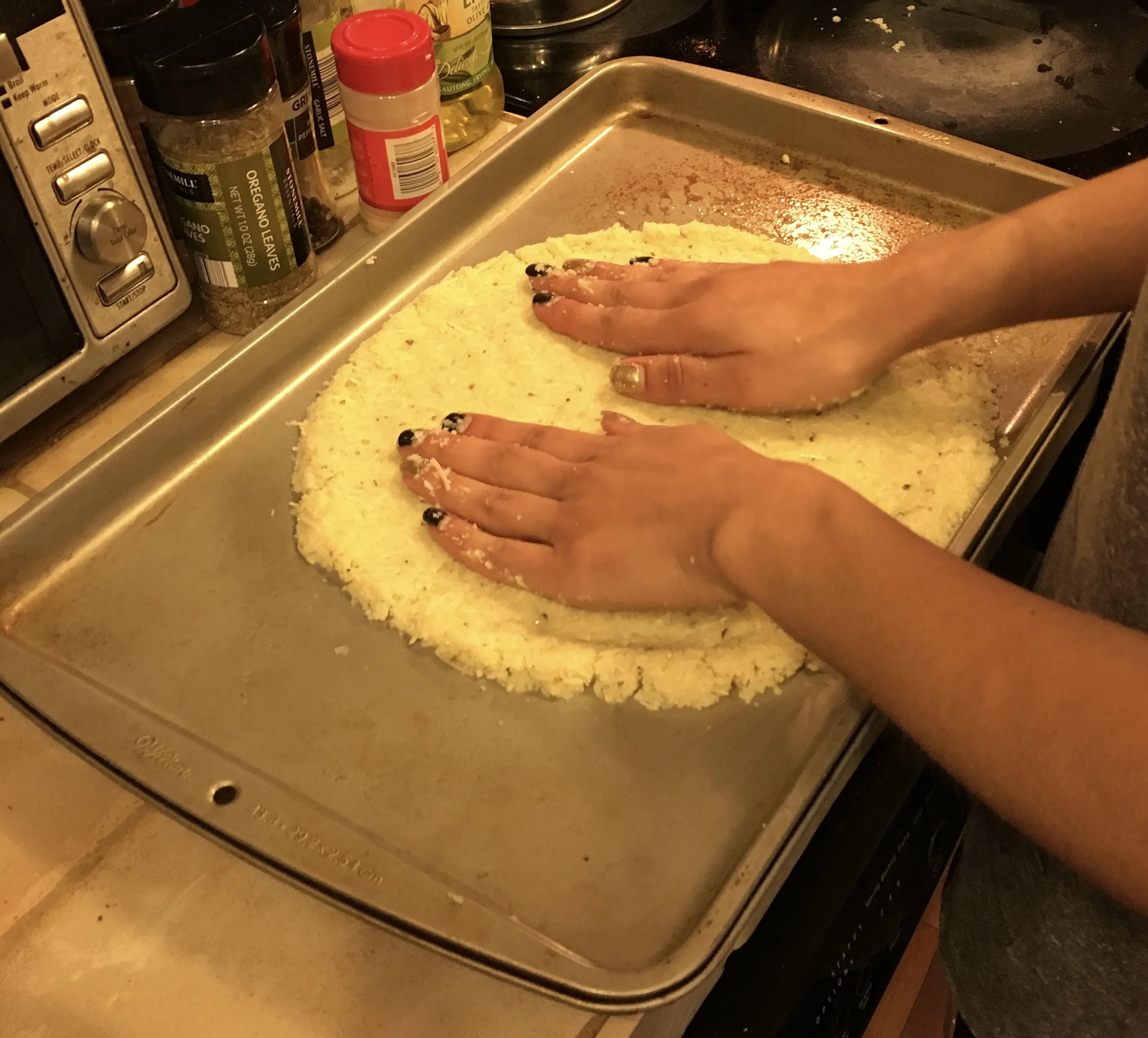cauliflower-crust-pizza