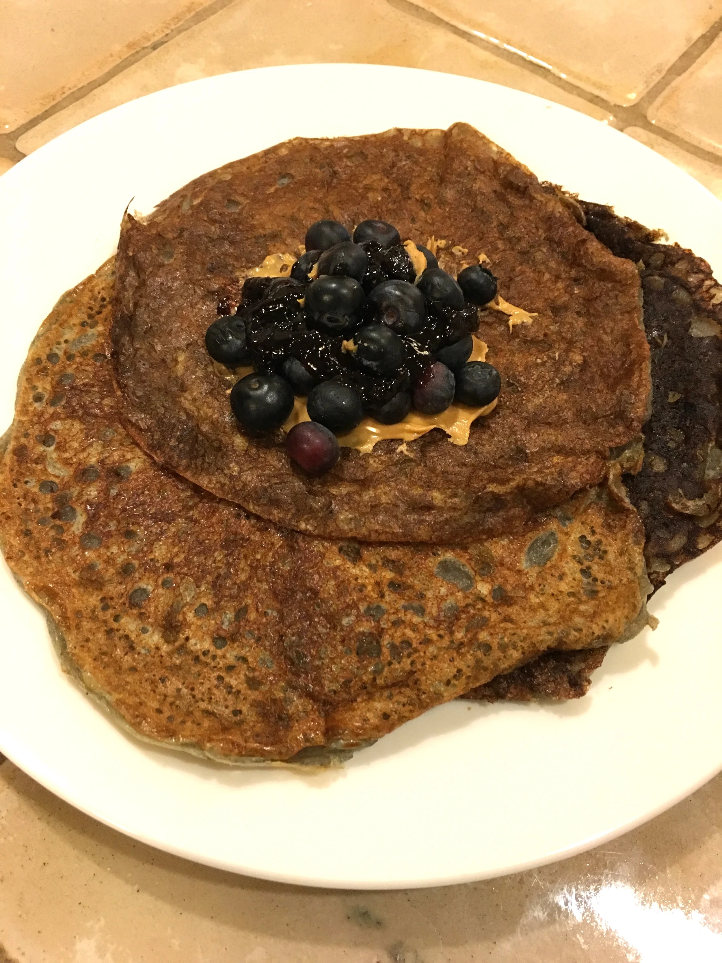 gluten-free-protein-mixed-berry-pancakes